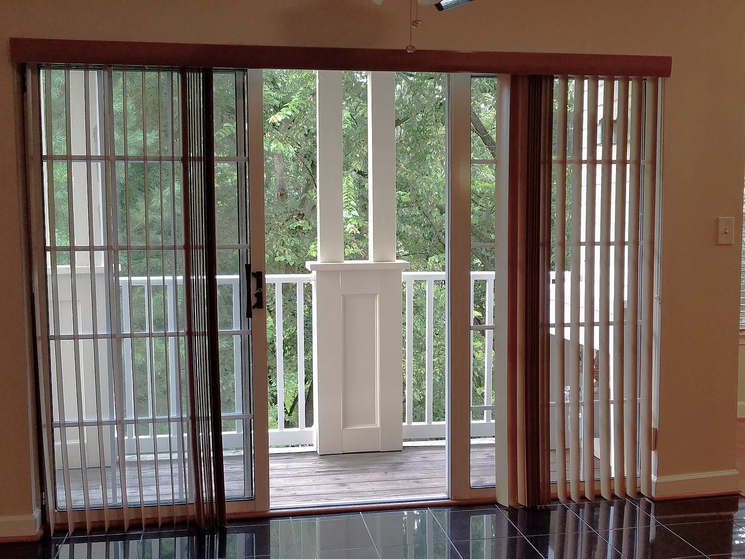 2 bed, 1242 sqft, $1,975 — Photo 4