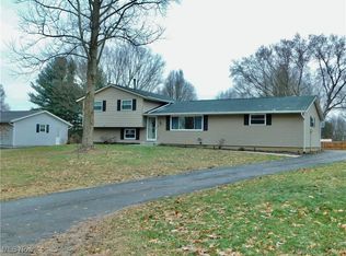 6399 Chiltern Rd NW, Canal Fulton, OH 44614