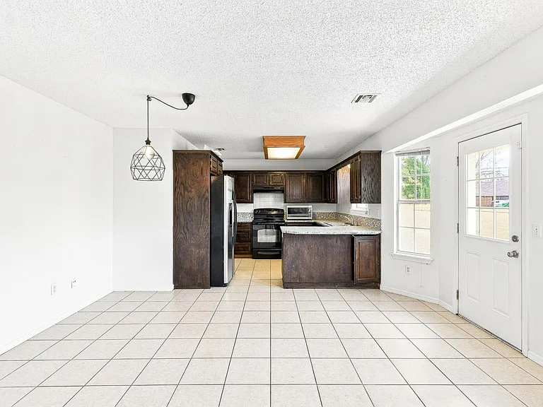 4278 W Patrick St — Photo 7