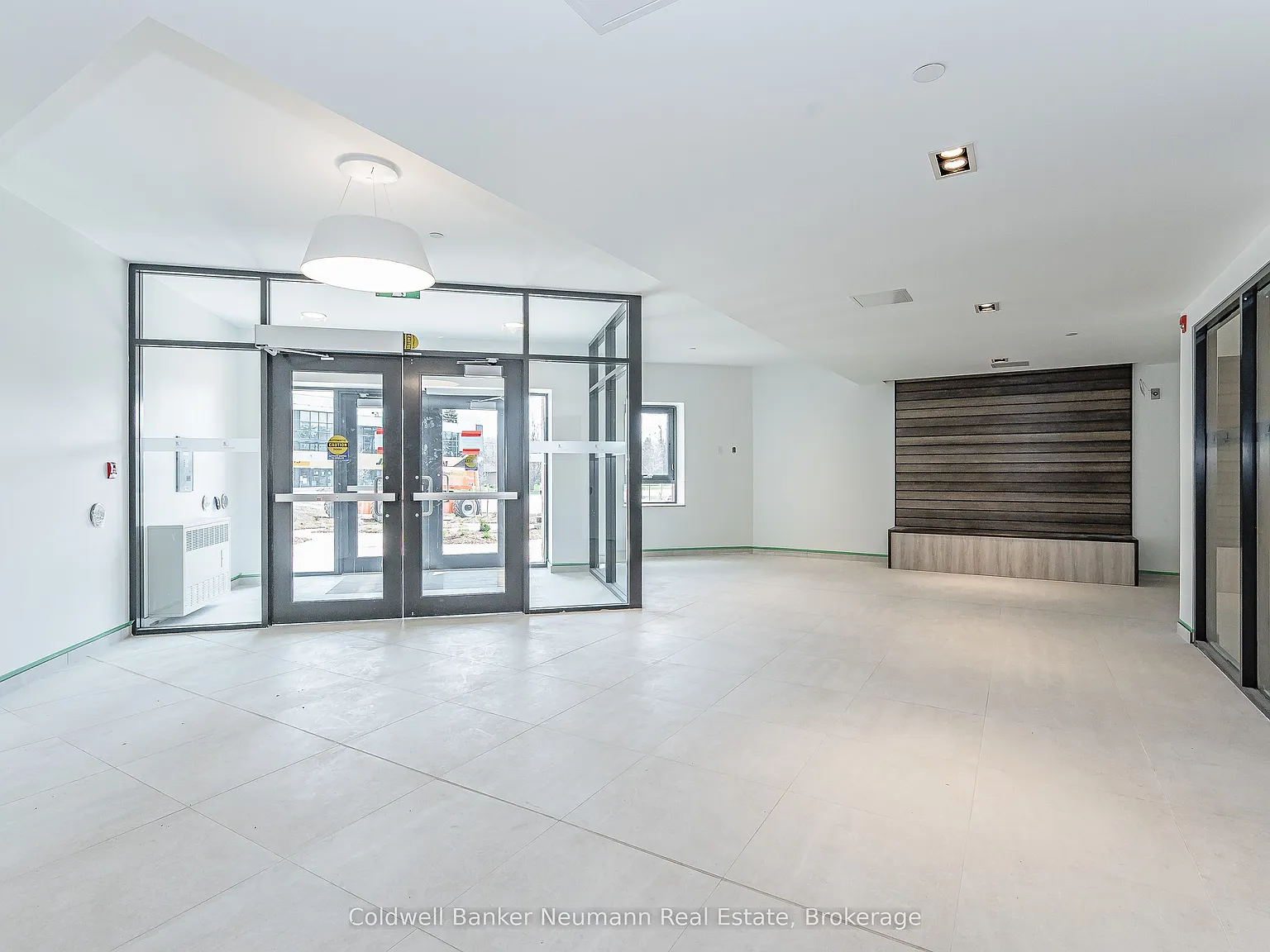 1 bed, $2,295 — Photo 2