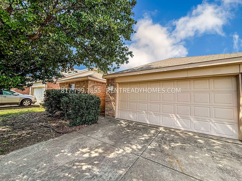1st image of 604 Saddleway Dr