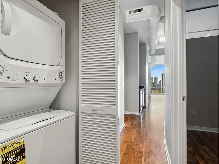700 N Larrabee St #1711 — Photo 27