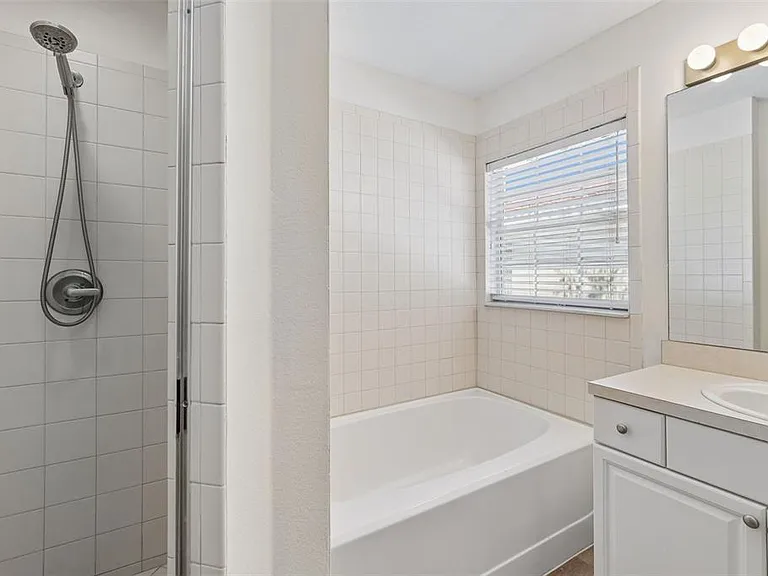 3125 Santorini Ct — Photo 20