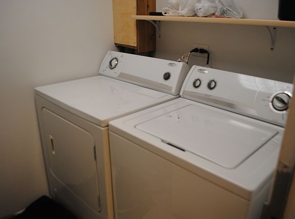 5th image of 2710 Northampton Dr #C2