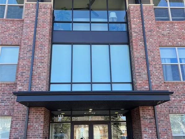 155 S Monaco Parkway #307, Denver, CO 80224