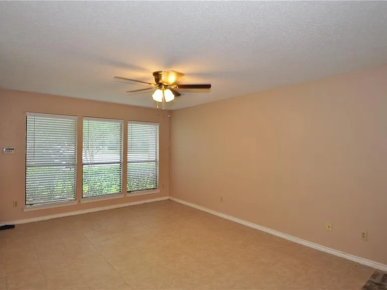 13405 Saddlebrook Trl #B — Photo 6