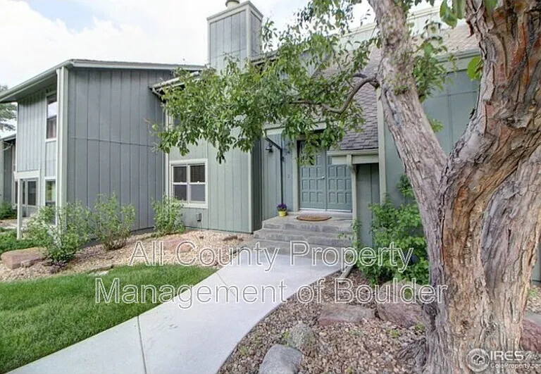 14 Benthaven Pl — Photo 5