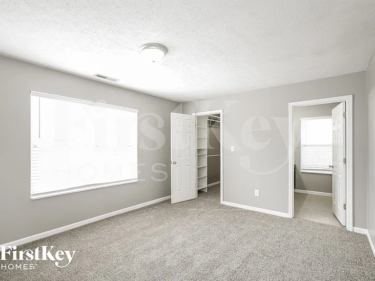 5720 Ashby Dr — Photo 7