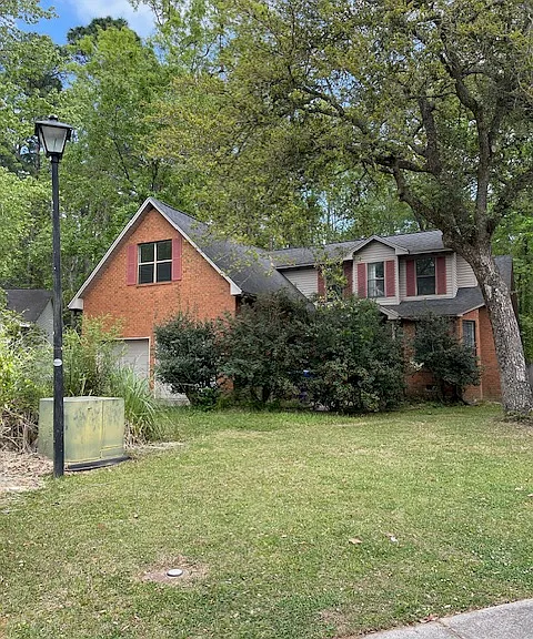2286 E Tulane Rd — Photo 2