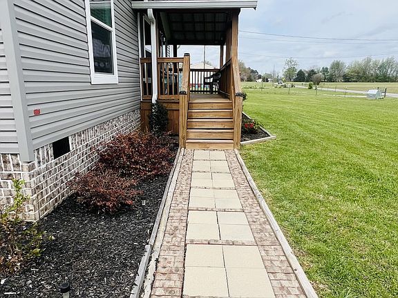 2nd image of 504 Campbellsville Pike