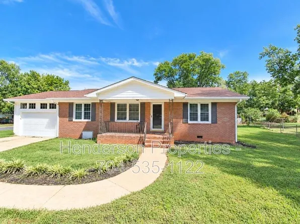 1297 E Cannon Ave, Albemarle, NC 28001