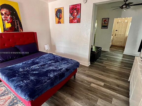 3rd image of 761 Euclid Ave #1