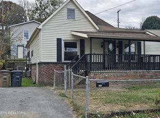 212 Oglewood Ave, Knoxville, TN 37917