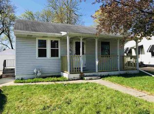809 Renrose Ave, Loves Park, IL 61111