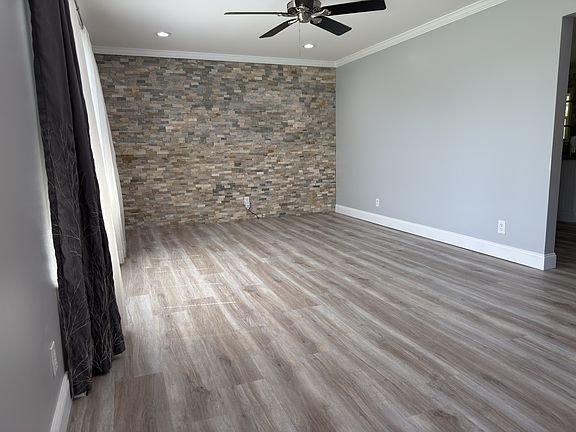4th image of 119 Horn Ave