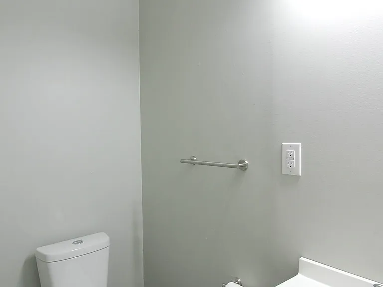 1529 Texas Dr — Photo 6