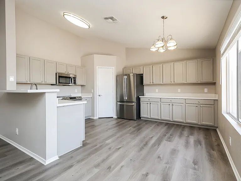 8125 E Ellis St — Photo 7