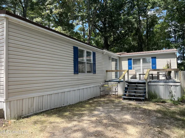 111 Old Wire Rd, Pelahatchie, MS 39145