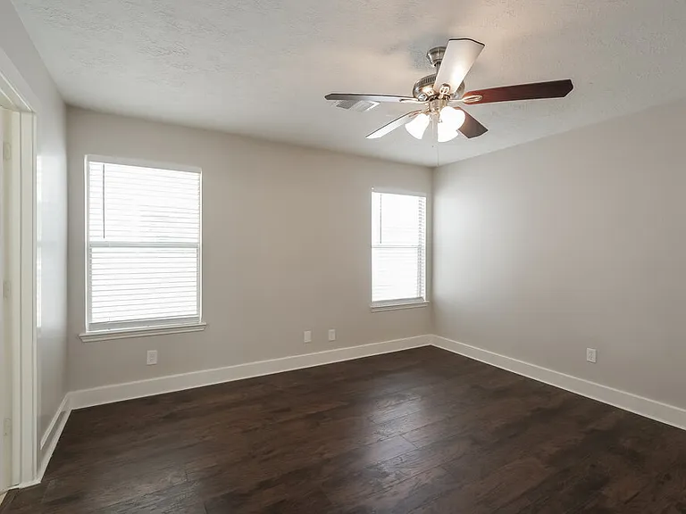 15819 E Park Ct — Photo 10