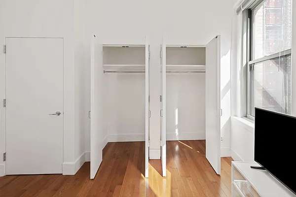 Rented by Compass | media 3