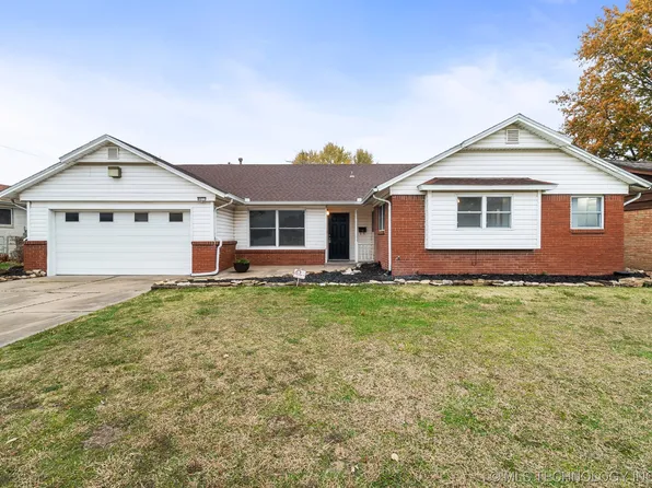 9011 E 36th St, Tulsa, OK 74145