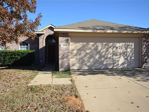 2nd image of 1204 Galicia Ln