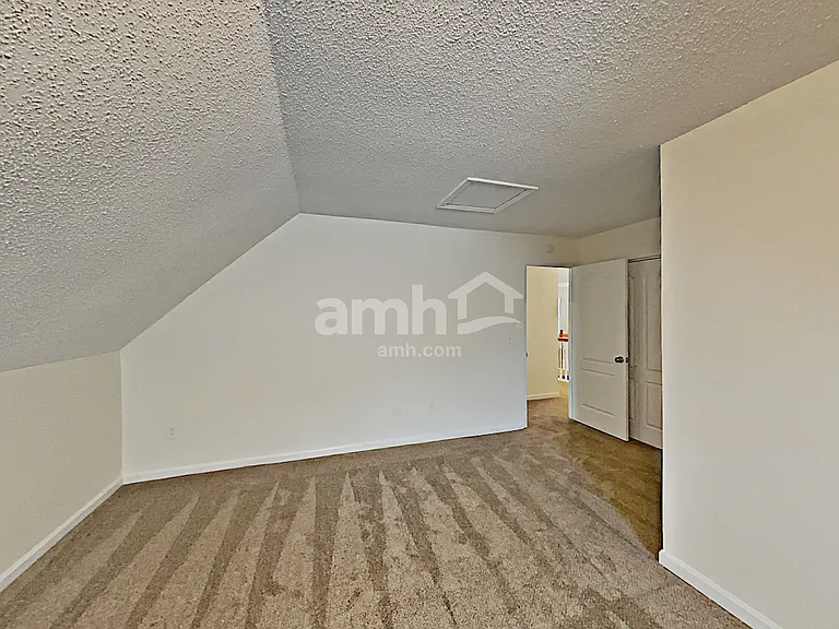 1086 Berkley Dr SE — Photo 15