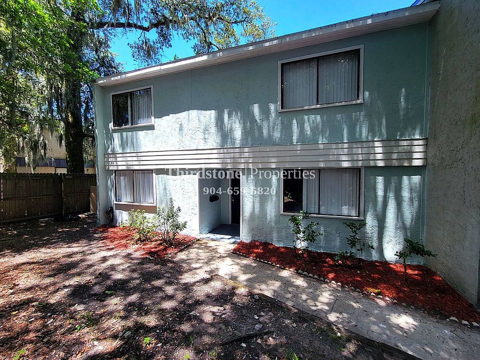 1st image of 722 Oaks Manor Ct #L1-2