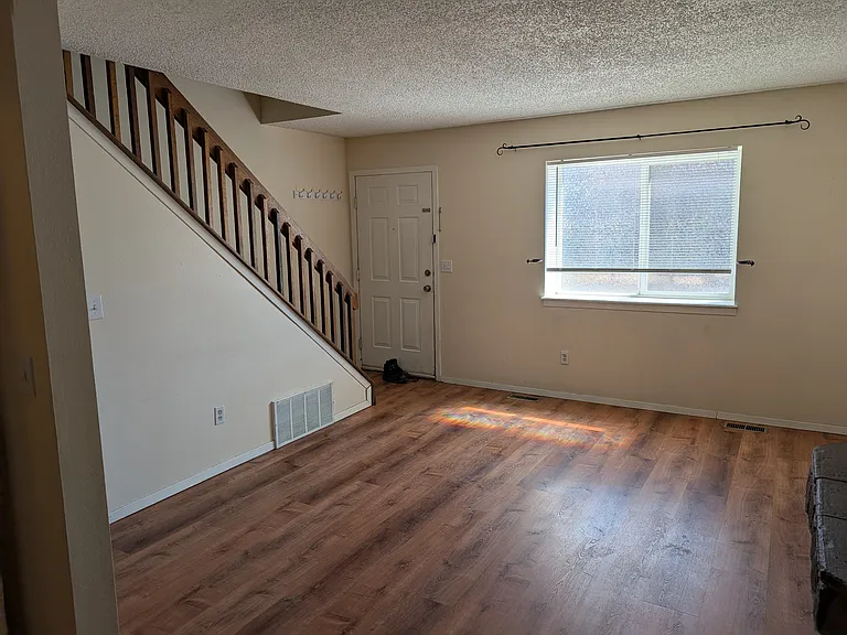 3090 Starlight Cir — Photo 3