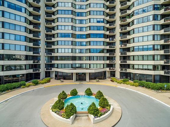 3rd image of 6566 France Ave S APT 1211