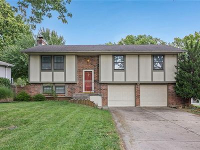 1925 SW 5th St, Lees Summit, MO, 64081