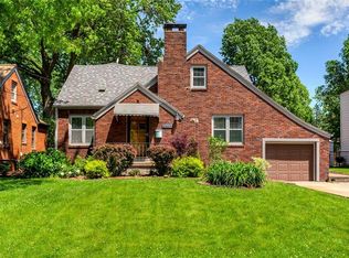 3207 49th St, Des Moines, IA 50310