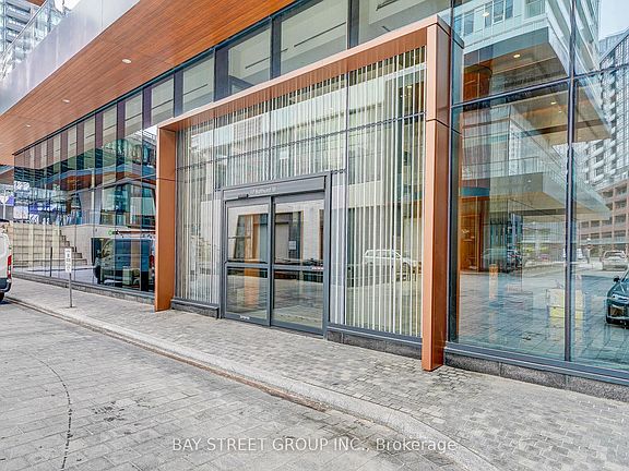 2nd image of 17 Bathurst St #2612