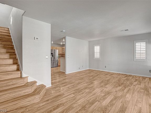 5th image of 5508 Ness Ave