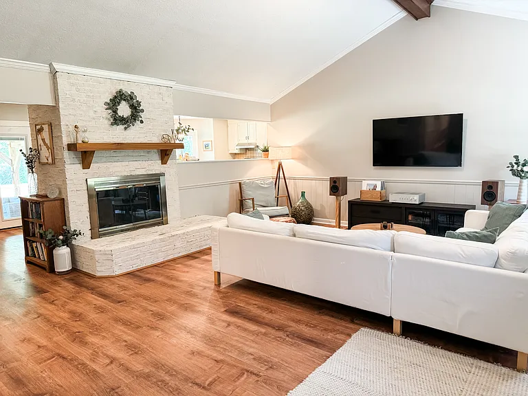 306 Oak Ridge Cir — Photo 24