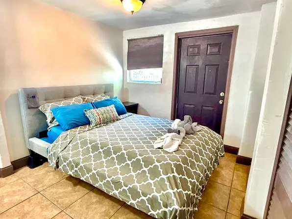 19 NW 51st St, Miami, FL