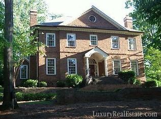 488 Stonegate Ln, Winston Salem, NC 27104