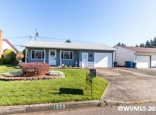 1323 Sallal Rd, Woodburn, OR 97071