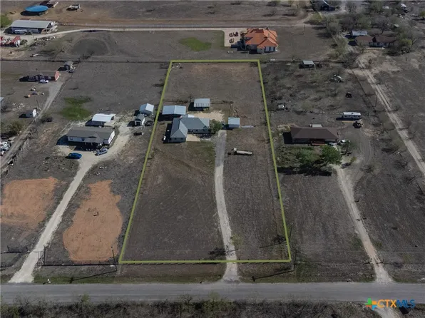 2412 Williamson Rd, Lockhart, TX 78644