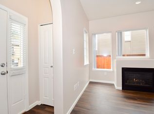 8213 SE Aspen Summit Dr UNIT 26, Portland, OR 97266