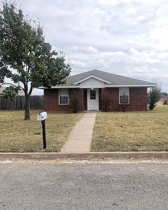 1st image of 106 Tumbleweed Ct