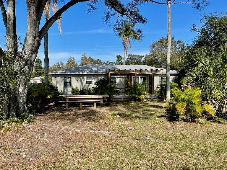 1277 Seminole St — Photo 30