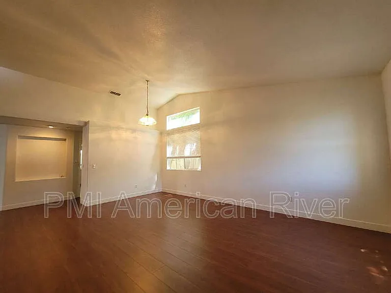 1375 Pintail Way — Photo 8