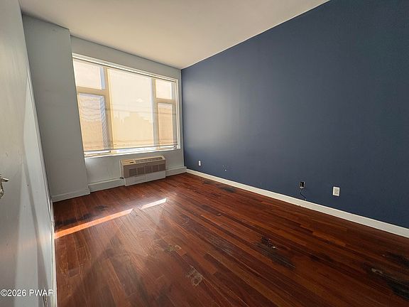 3rd image of 161 E 110th St #6H