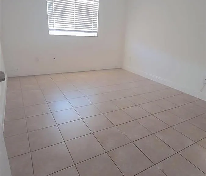 3700 N 56th Ave #1015 — Photo 2