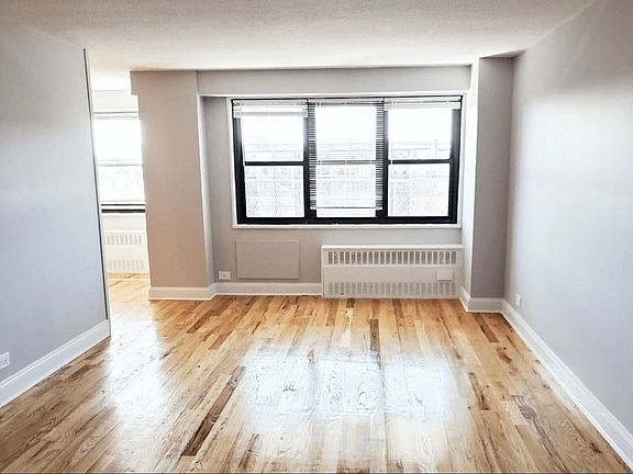 4th image of 2010 Bruckner Blvd APT 9A