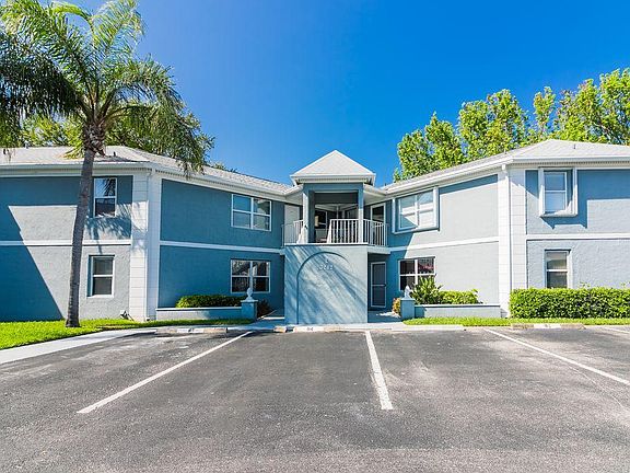 5th image of 3242 SE Aster Ln #L-13