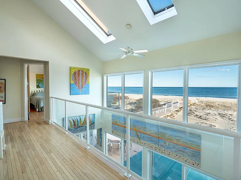 819 Dune Rd — Photo 6