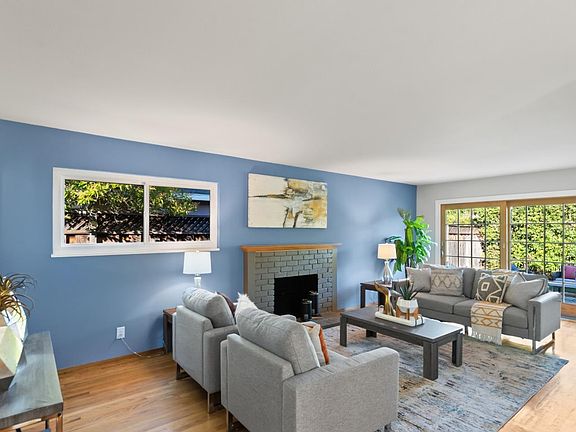 5th image of 1668 Nightingale Ave