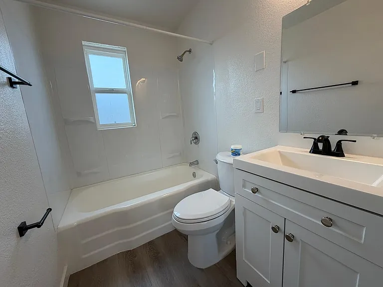 1027 E Dunlap Ave #4 — Photo 8